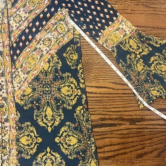 Free People Women Navy Mustard Paisley Print Bell Sleeve Tunic Top Small OB53980 - Picture 5 of 8
